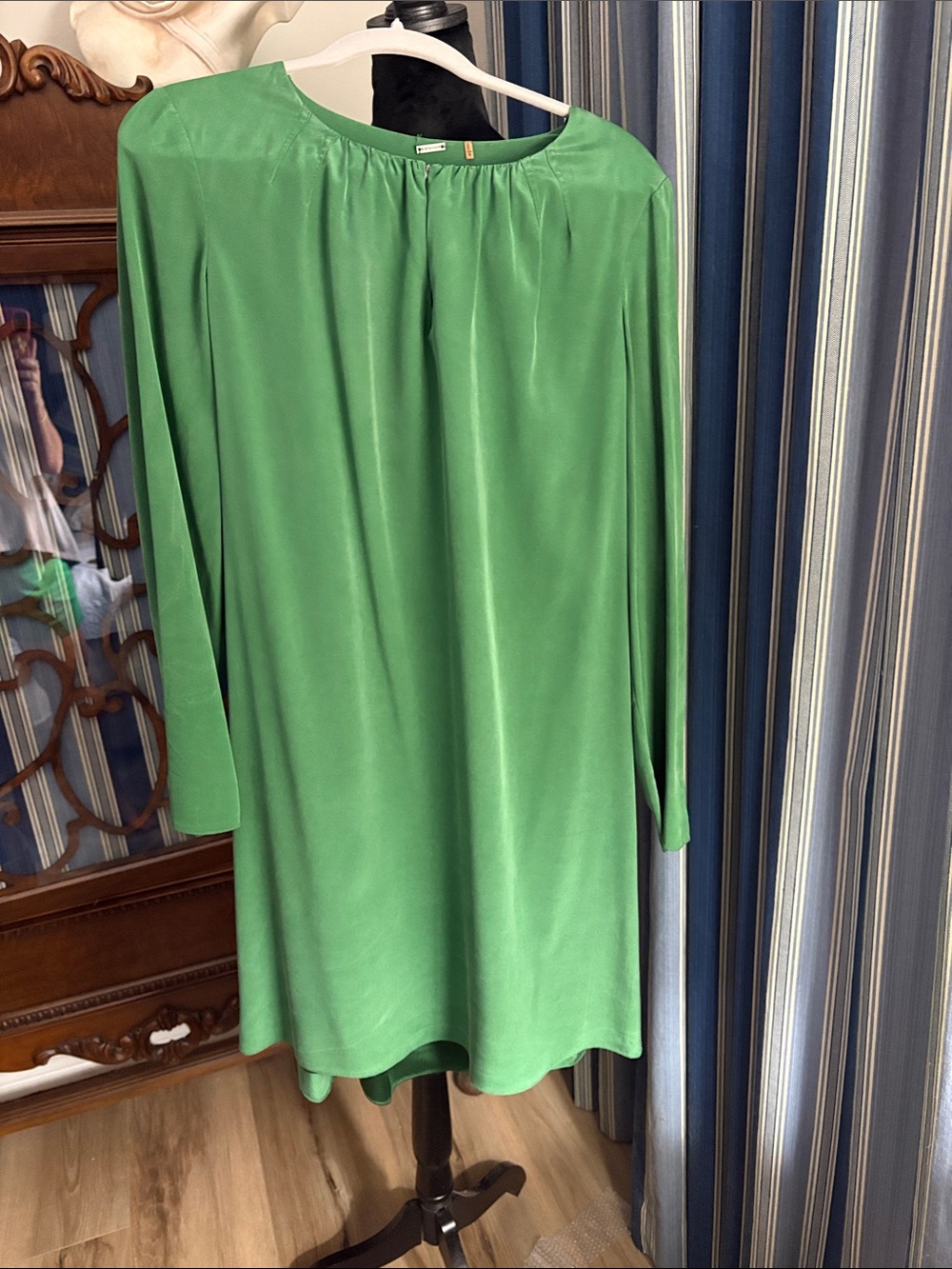 Elie Tahari Emerald Green Long-Sleeve Silk Shift Dress